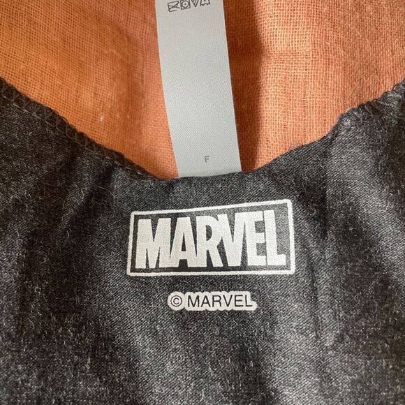 Marvel's Hawkeye racer back tank top black Medium - Picture 4 of 5